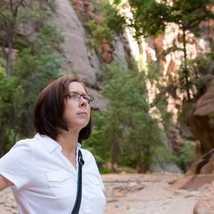 Meet your Posher, Ambria